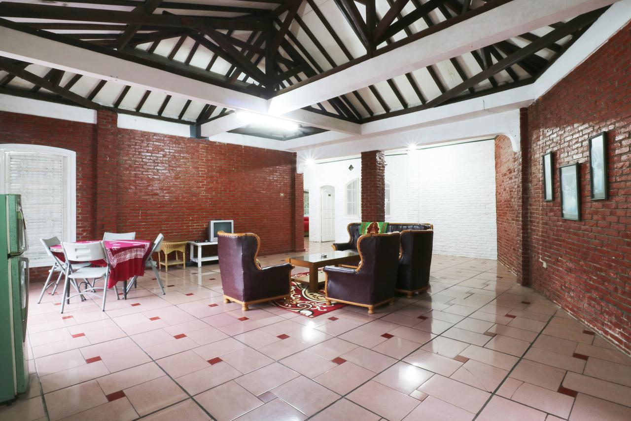 Villa Madani Paragajen Ngoại thất bức ảnh