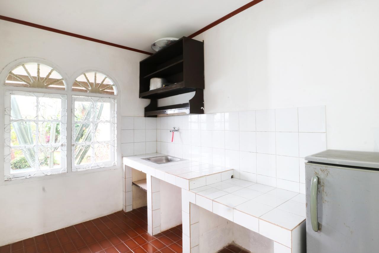 Villa Madani Paragajen Ngoại thất bức ảnh